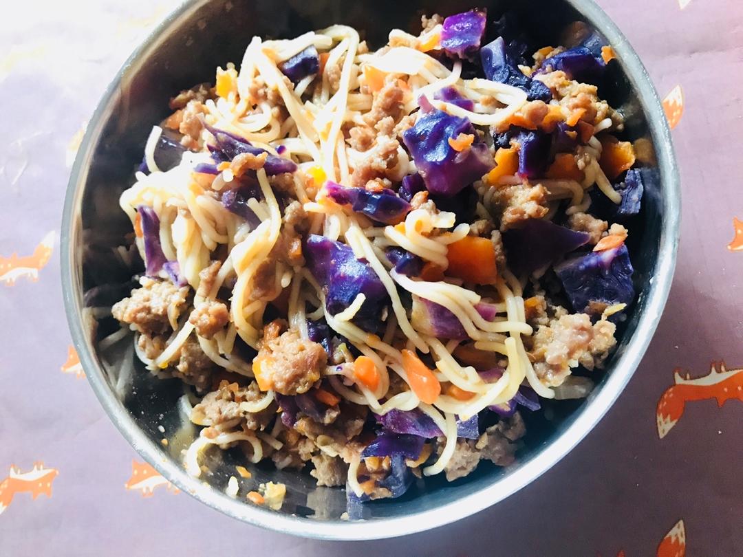 奶油菠菜青酱意大利面