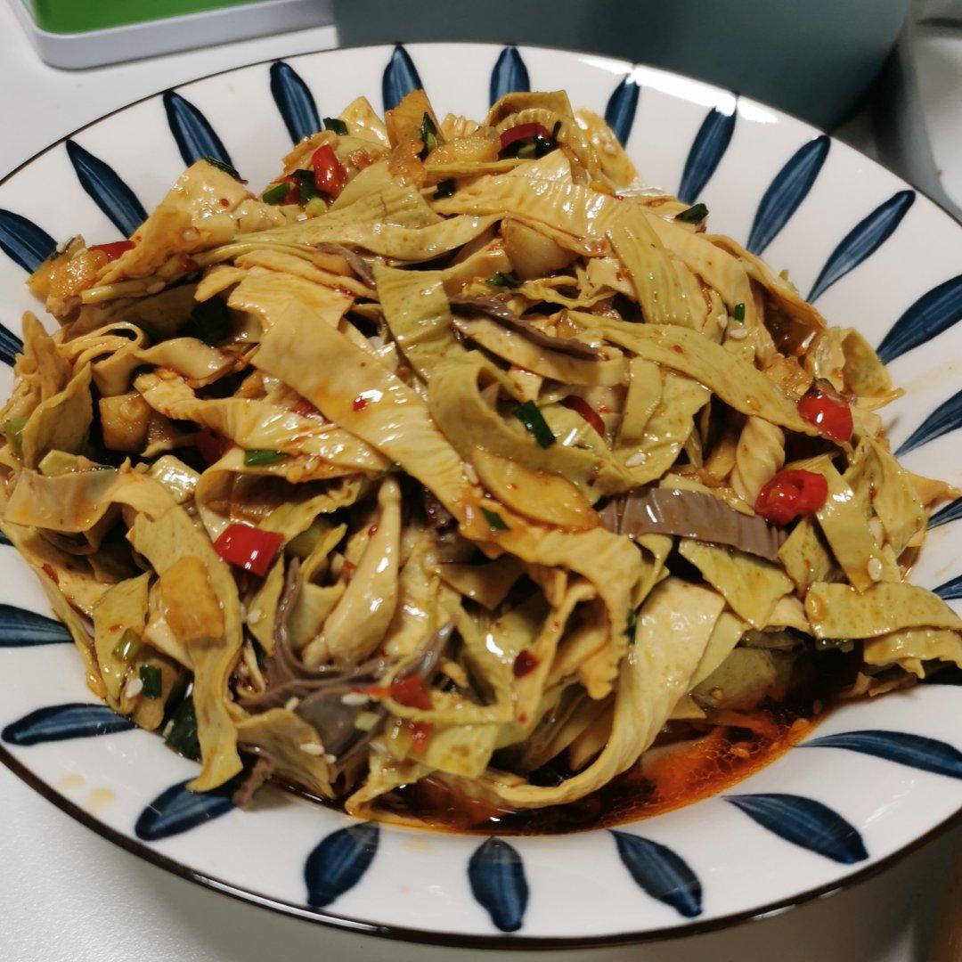 超级爽口开胃的凉拌豆皮