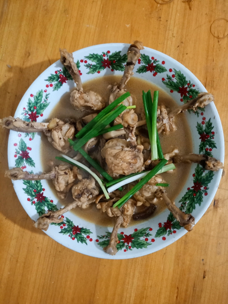 琵琶鸡翅炖香菇（高级料理私房菜）