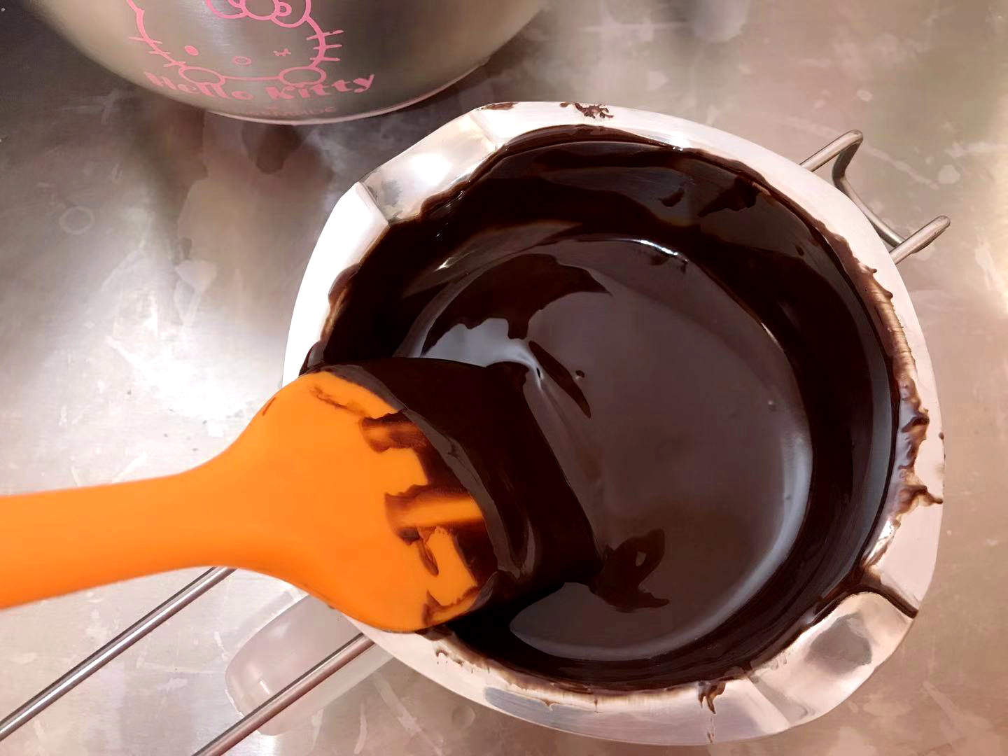 巧克力棉花糖乌比派VS巧克力牛轧乌比派的做法 步骤4