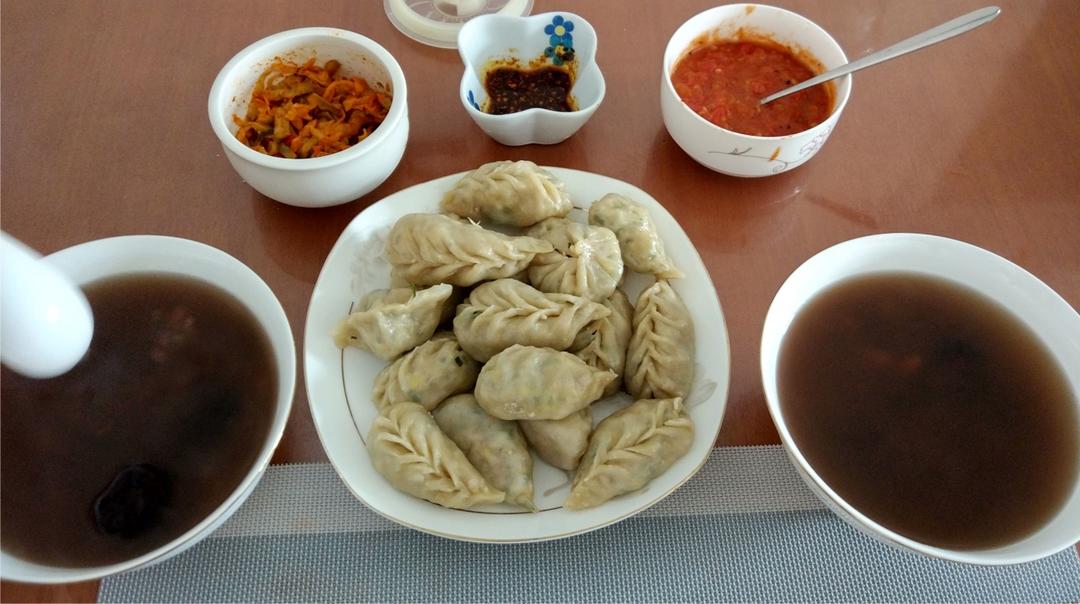 猪肉大葱烫面蒸饺