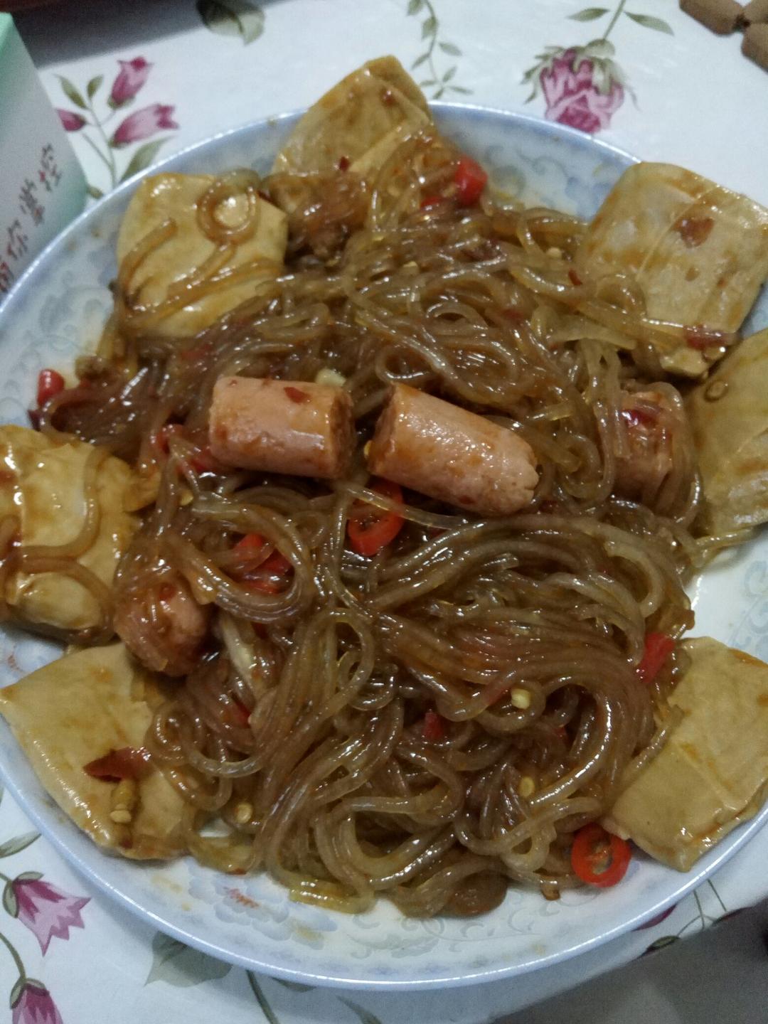 蚂蚁上树（红薯粉）