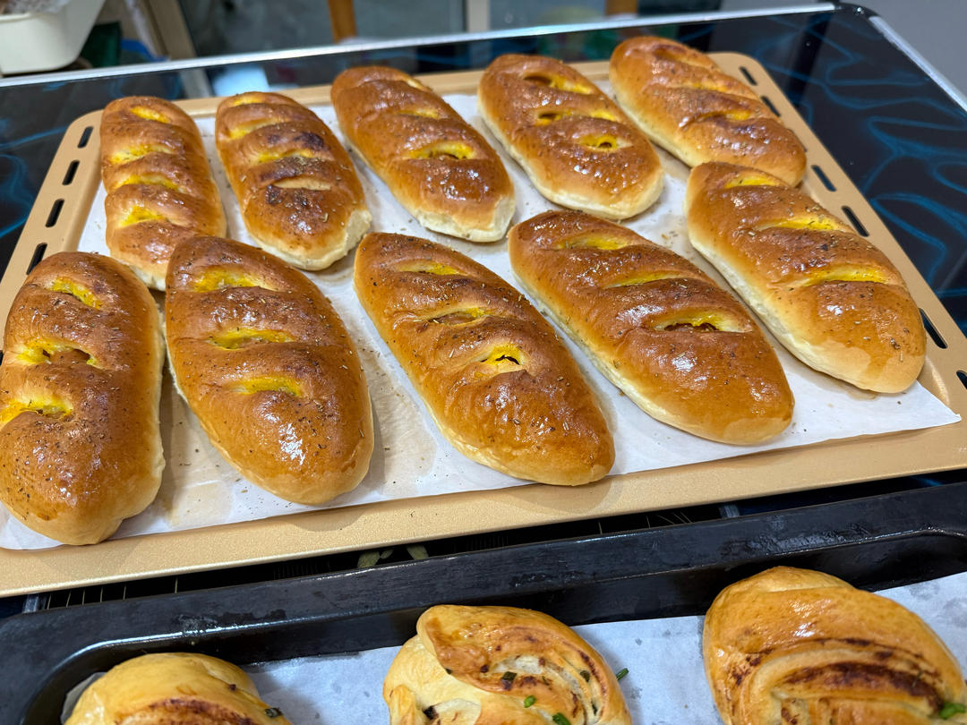 爆汁德式香肠面包｜大口吃肉肉｜发酵时间短｜快手好吃｜无需手套膜｜可做无油无糖