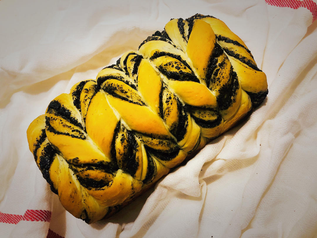 黑芝麻酱年轮吐司