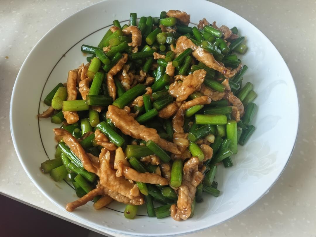 蒜苔炒肉末，三碗米饭都不够吃