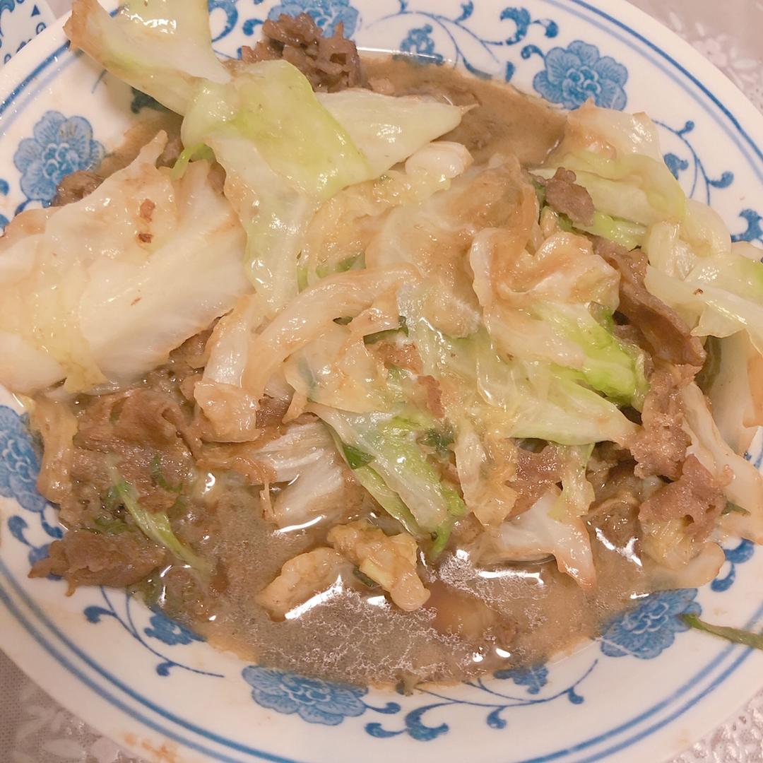 肉炒圆白菜