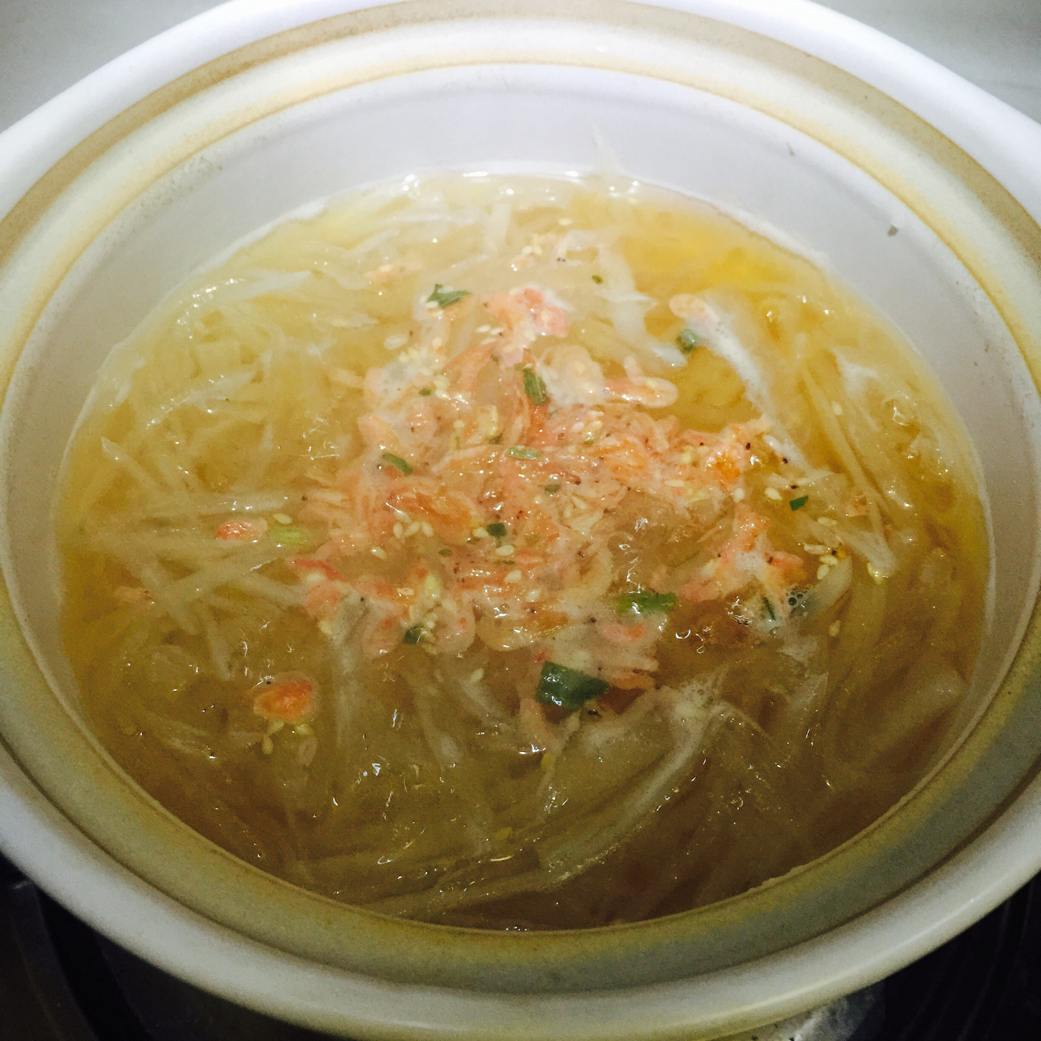 萝卜虾皮汤