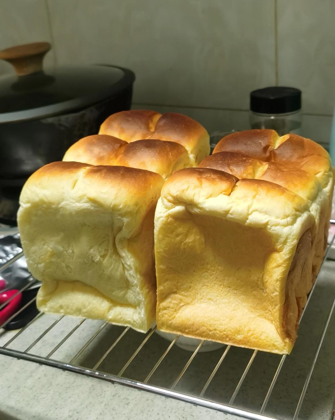 我认为最好吃的吐司🍞重磅奶油奶酪吐司（内含奶油奶酪馅料制作方法）