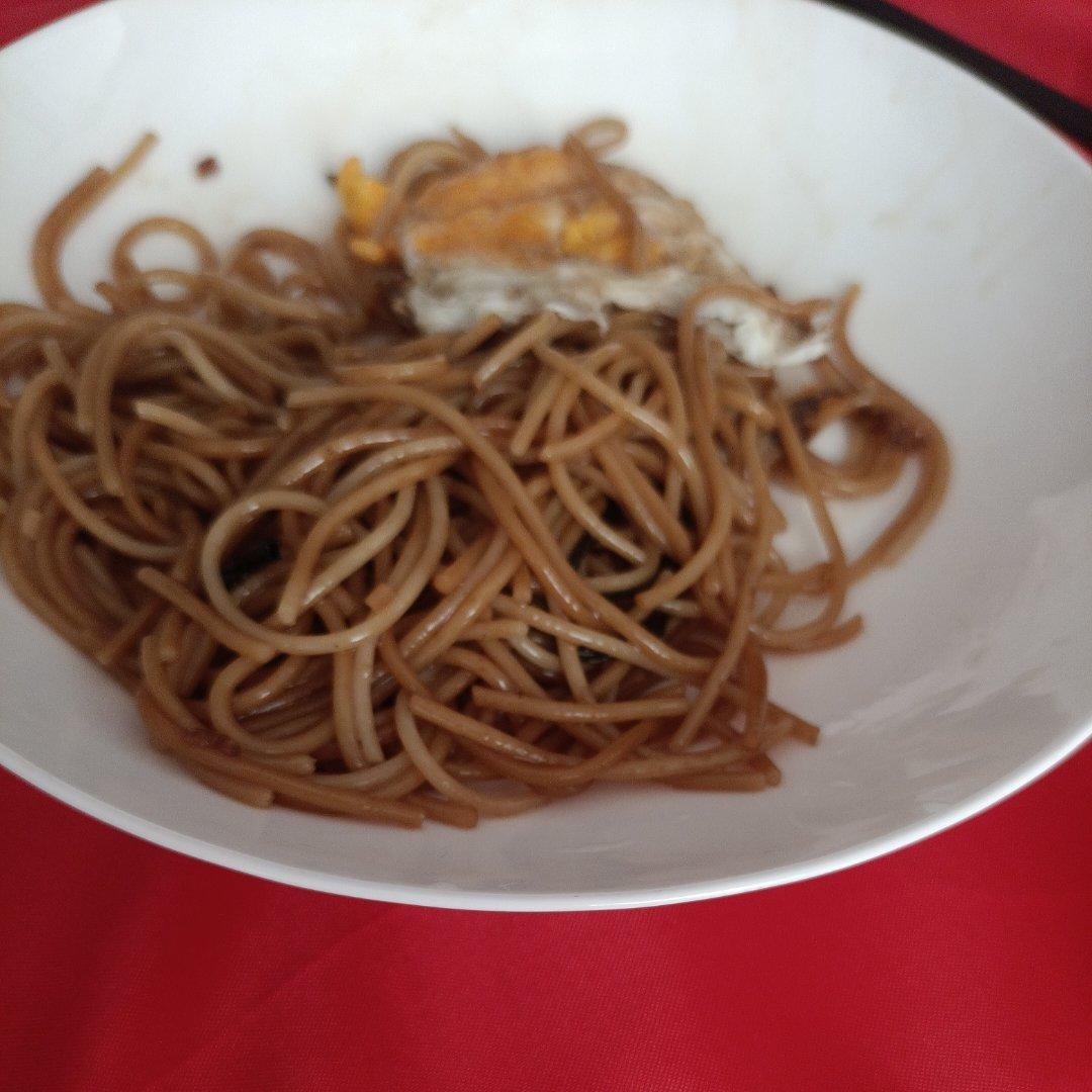10分钟搞定的一碗葱油拌面