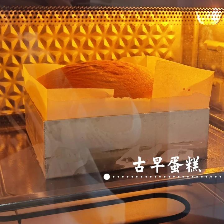 堪比柯基屁股
爆浆芝士🧀古早蛋糕