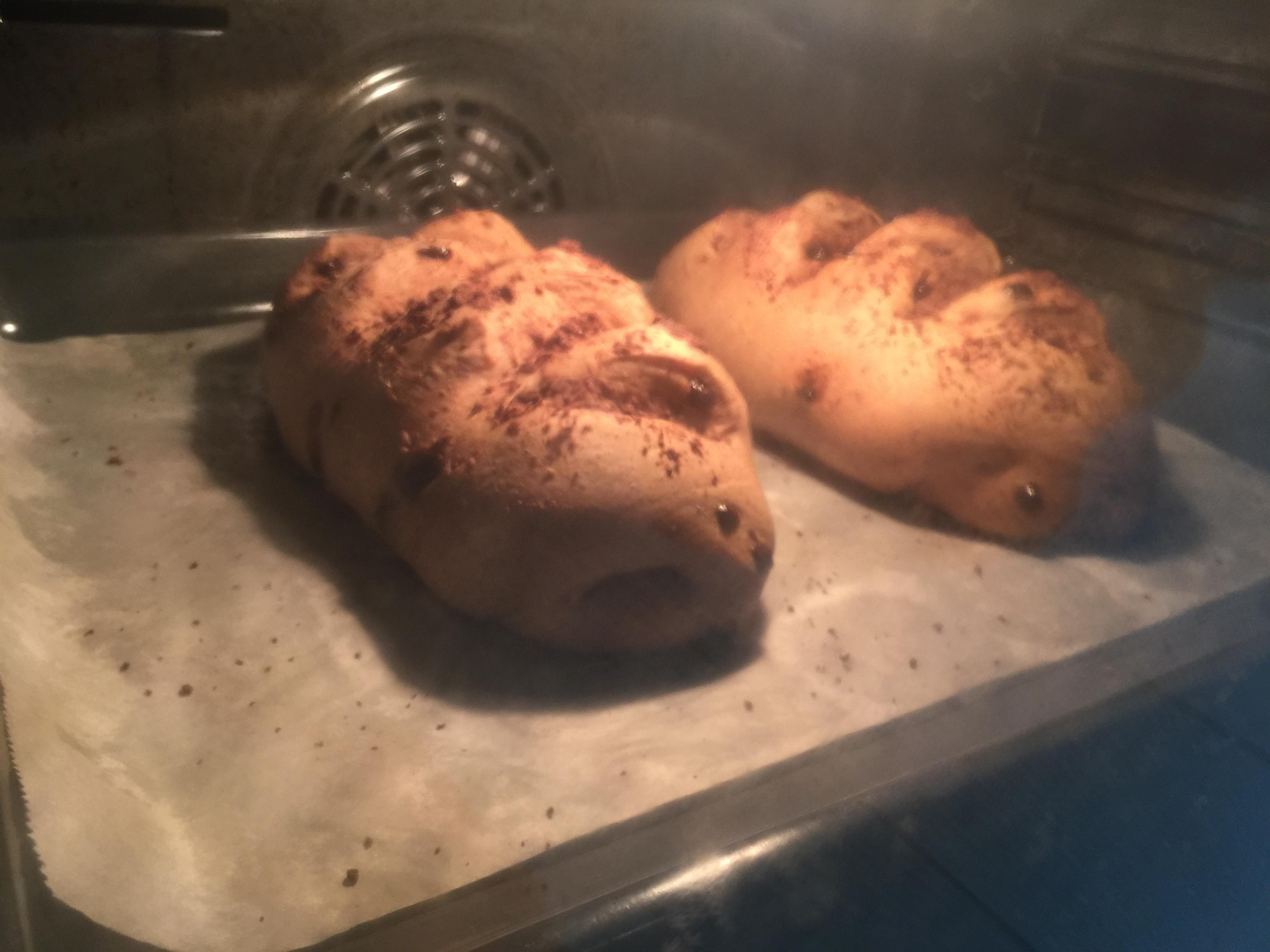 黑旋风（仿原麦山丘）Coffee flavored bread filled with chocolate chips,pine的做法 步骤16