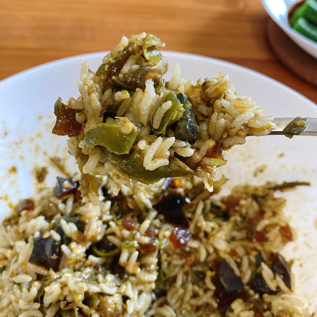 【正宗湘菜】擂辣椒皮蛋