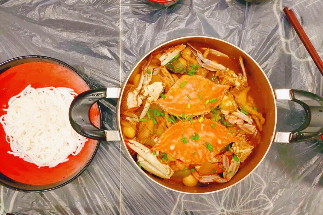 胖哥俩肉蟹煲