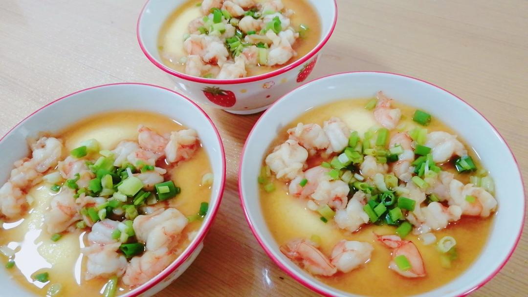 滑嫩的虾仁蛋羹