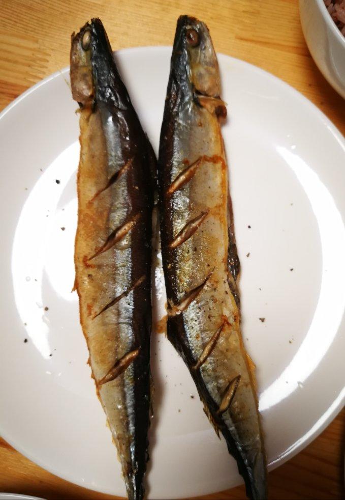 日本人教你做正宗料理之烤秋刀鱼