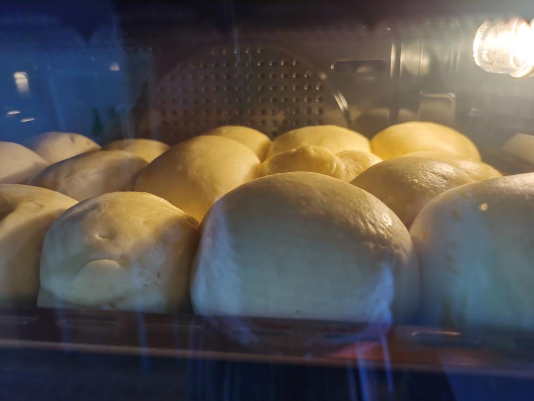 🥛超简单快手，柔软拉丝，一次发酵，牛奶小餐包