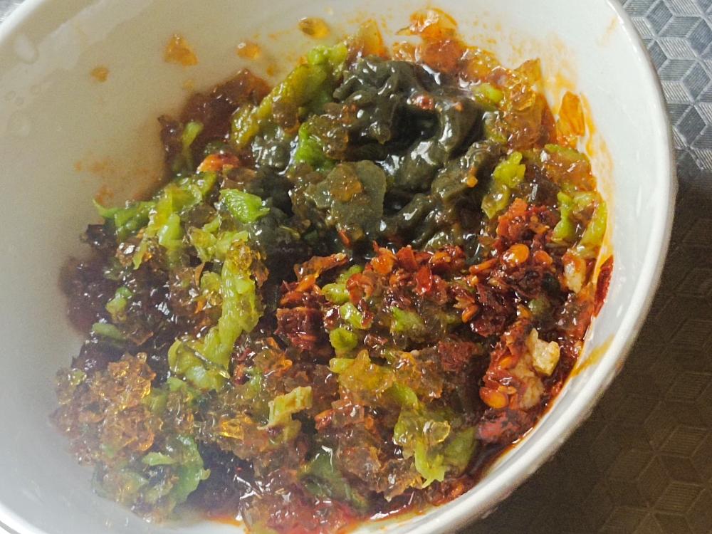 超简擂椒皮蛋的做法