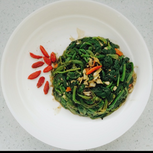 麻酱拌花生菠菜