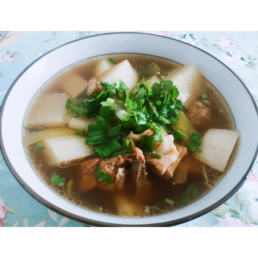 冬日御寒羊肉汤