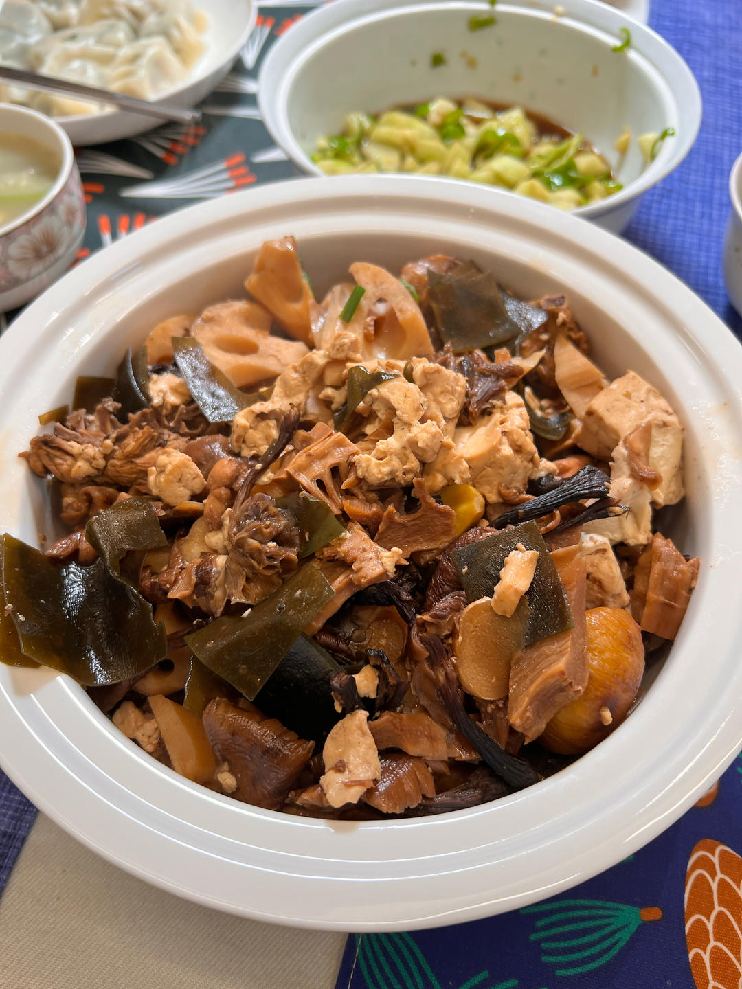 小鸡炖蘑菇