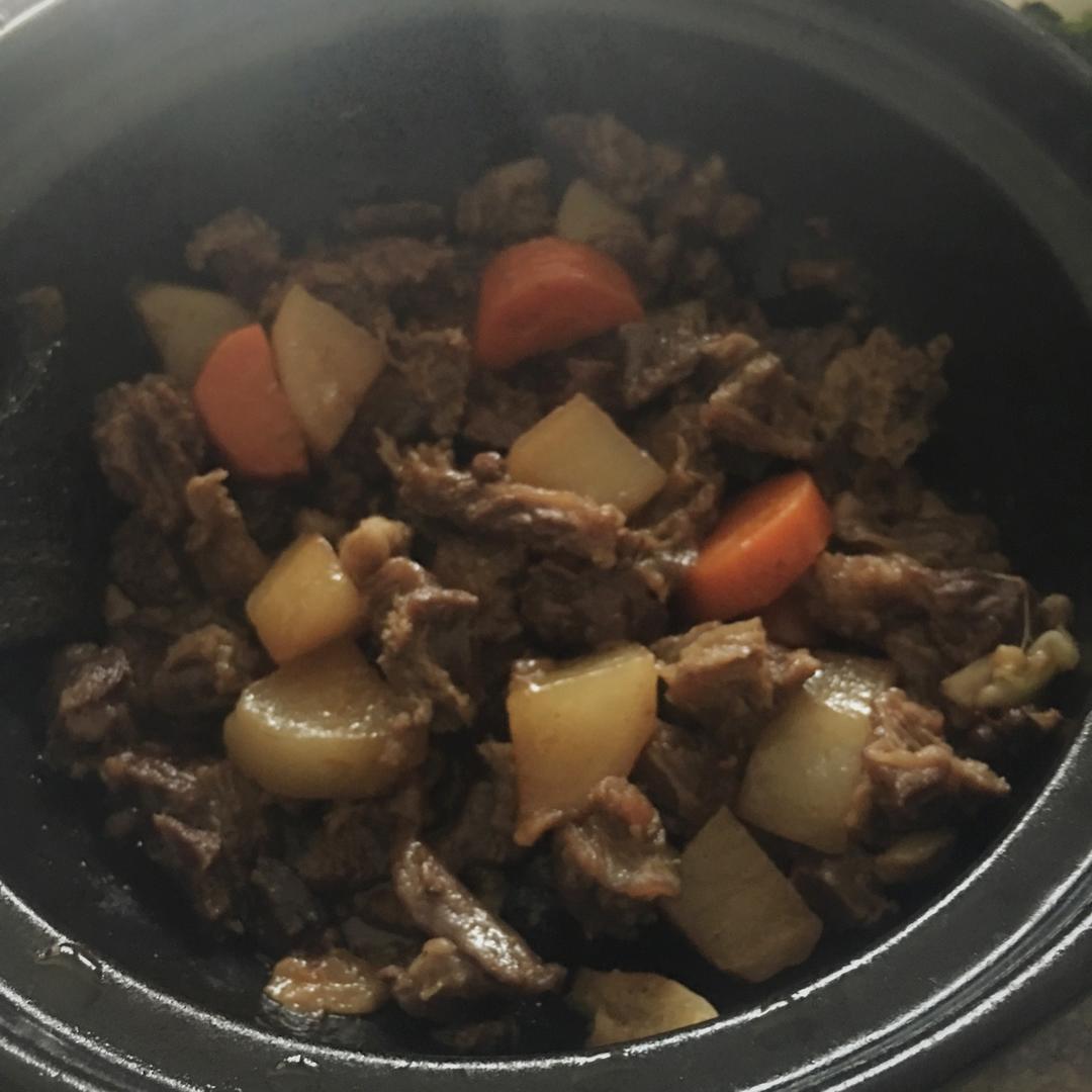 萝卜牛腩煲（无柱候酱无高压锅无沙煲版）