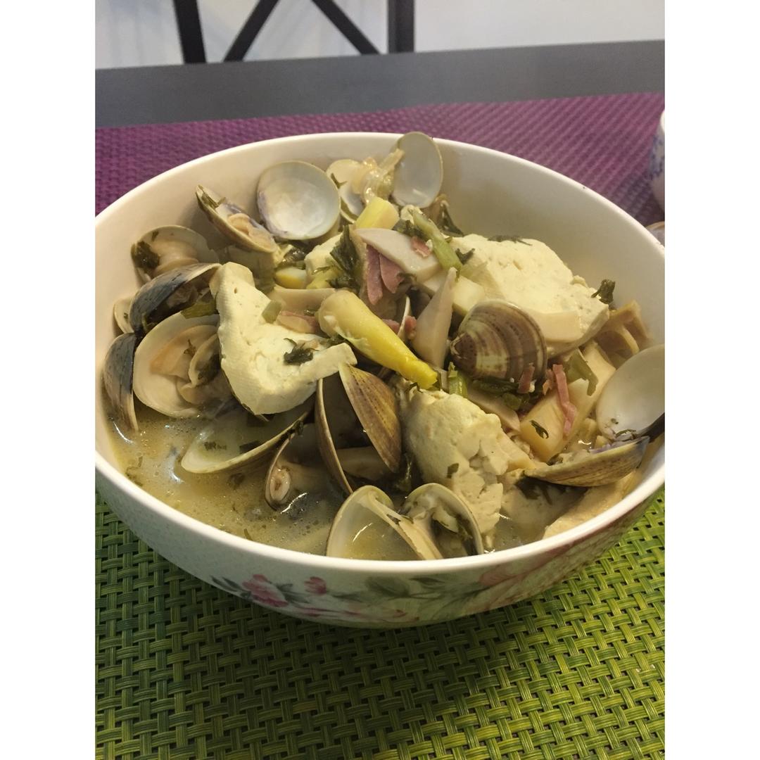文蛤雪菜豆腐煲