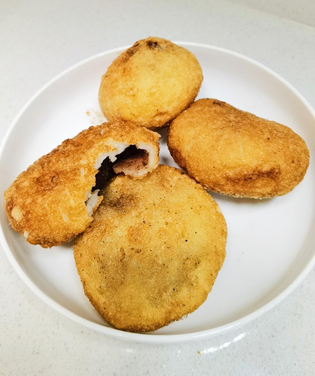 东北油炸糕（糯米粉豆沙馅儿）不翻车很简单