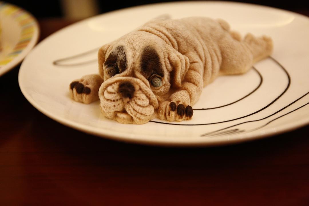 网红沙皮狗慕斯蛋糕