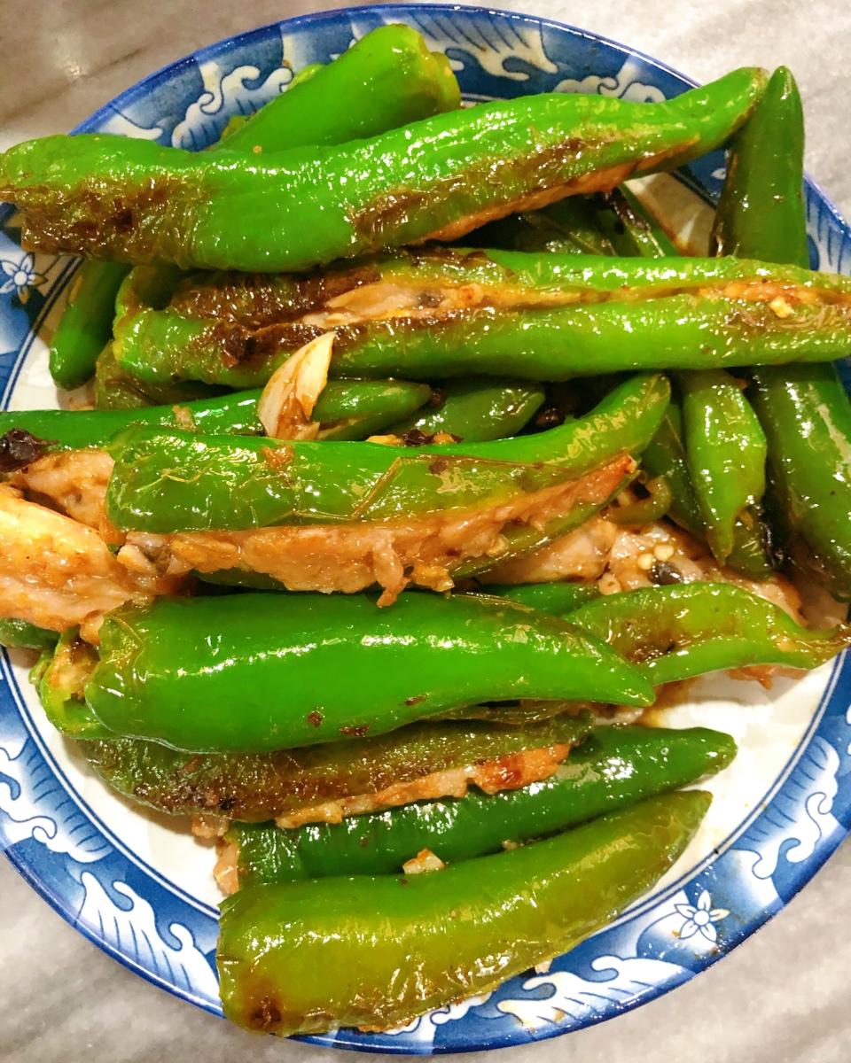 鲮鱼肉酿青椒