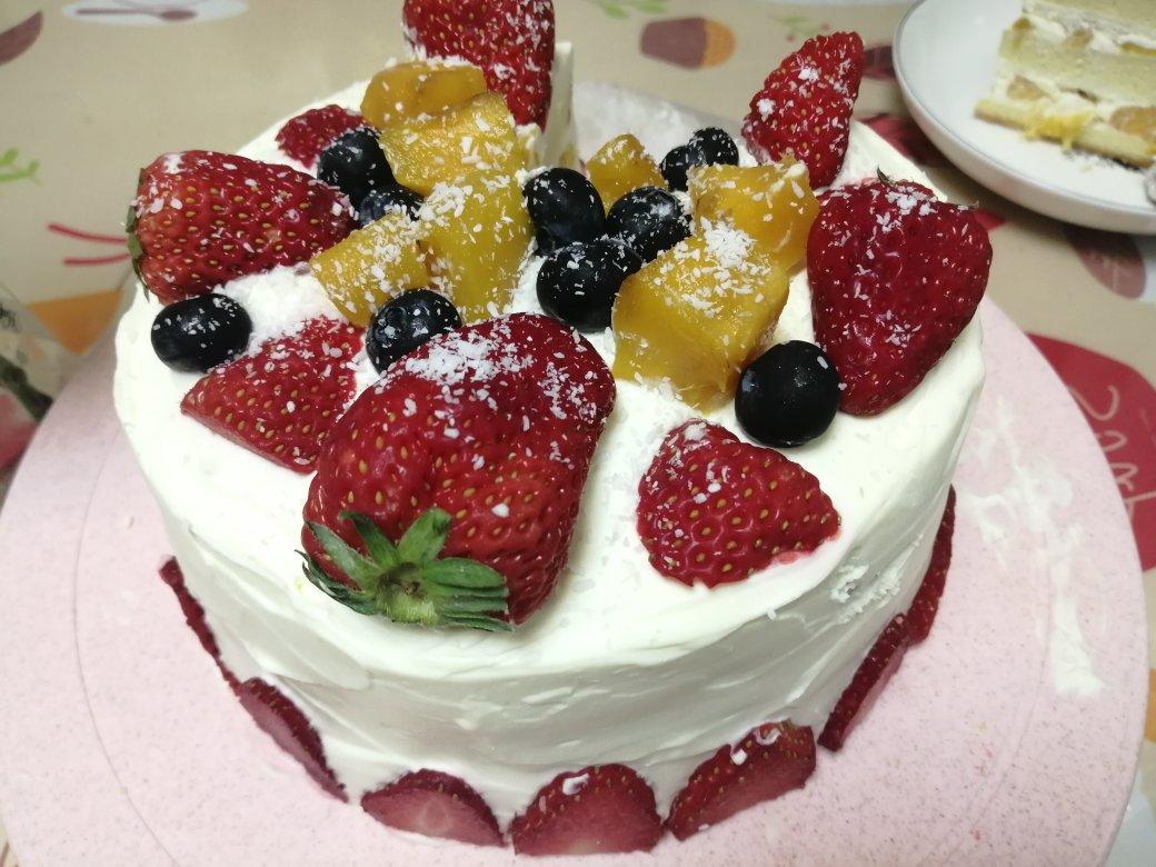 【视频】草莓奶油蛋糕～新手福音 戚风也可以不用分蛋啦