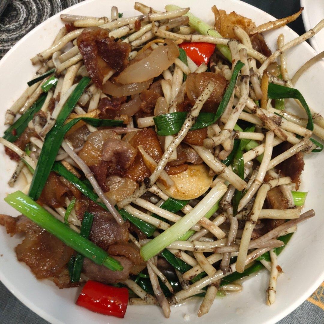 贵州折耳根炒腊肉