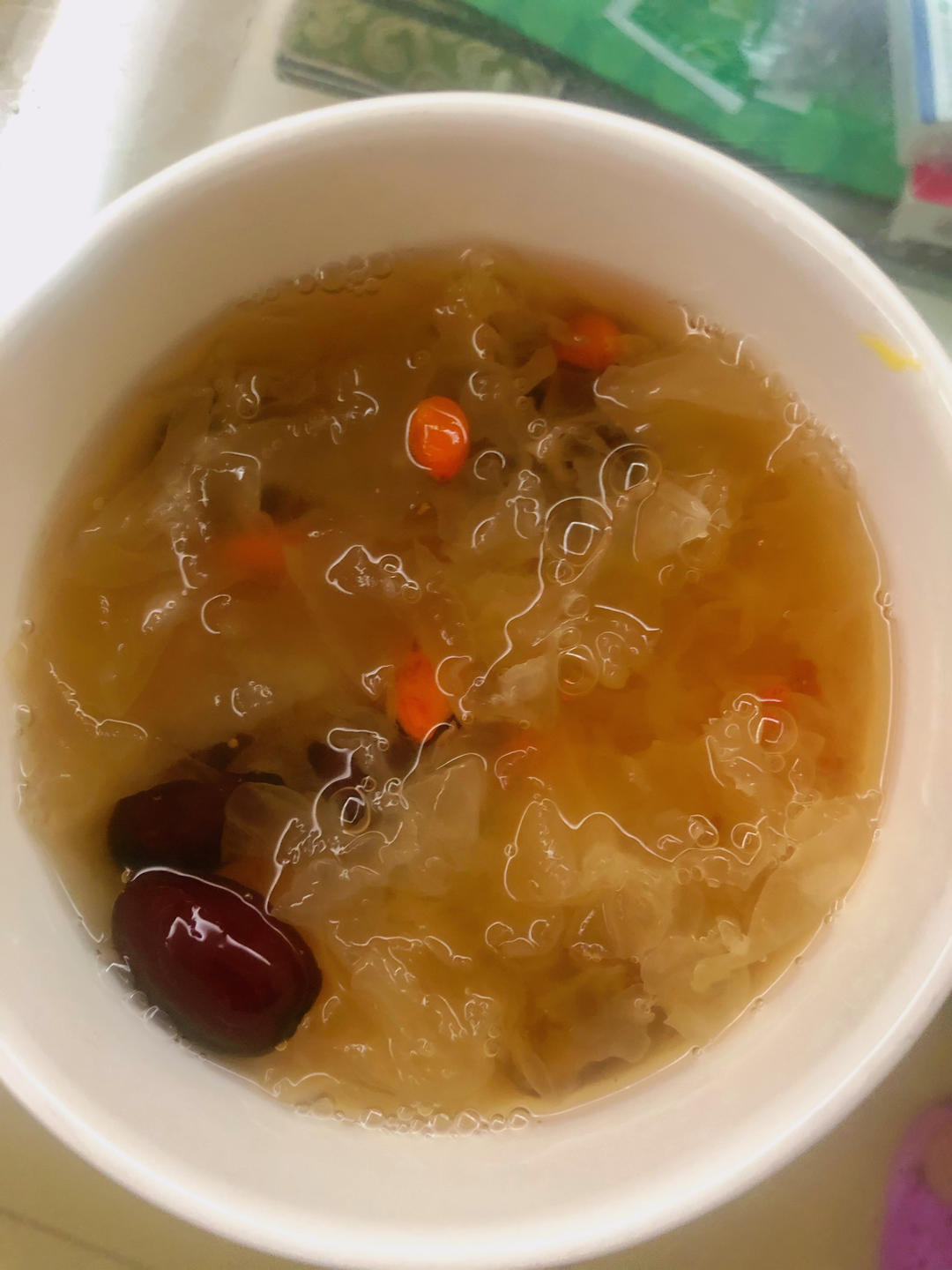 冰糖银耳红枣汤