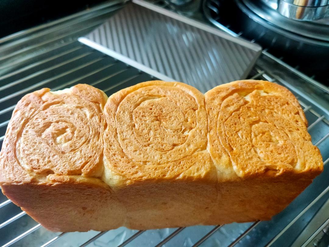 每周必做的北海道吐司520g，柔软拉丝，一次发酵（中种法）