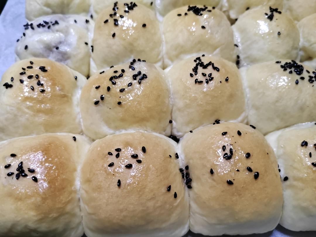 爆浆芋泥小餐包