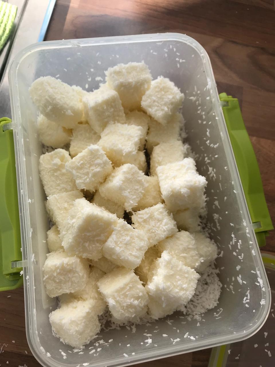 完胜85度C牛奶椰丝小方