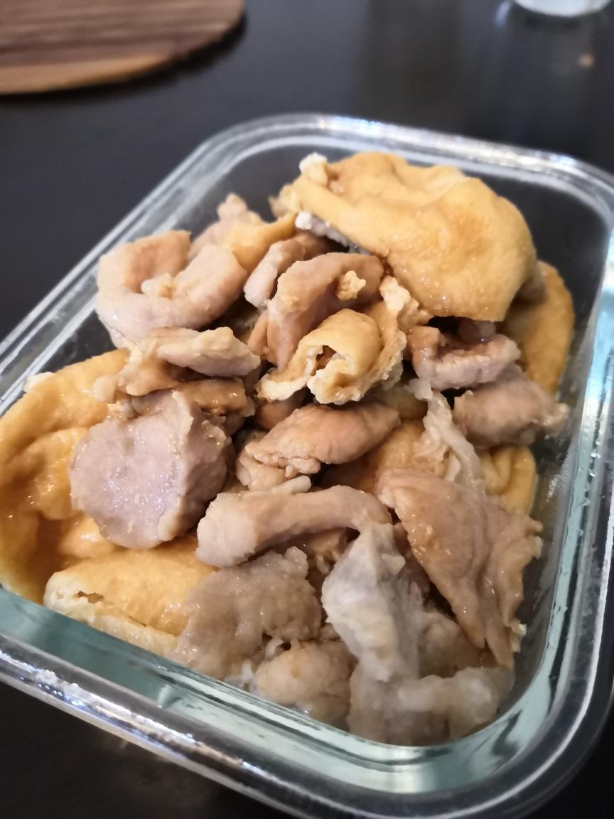 懒人煮法-瘦肉炒油豆腐的做法