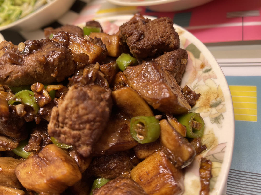 黑椒杏鲍菇牛肉粒