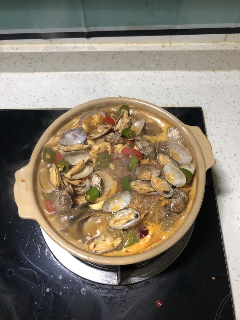 砂锅花甲粉丝煲