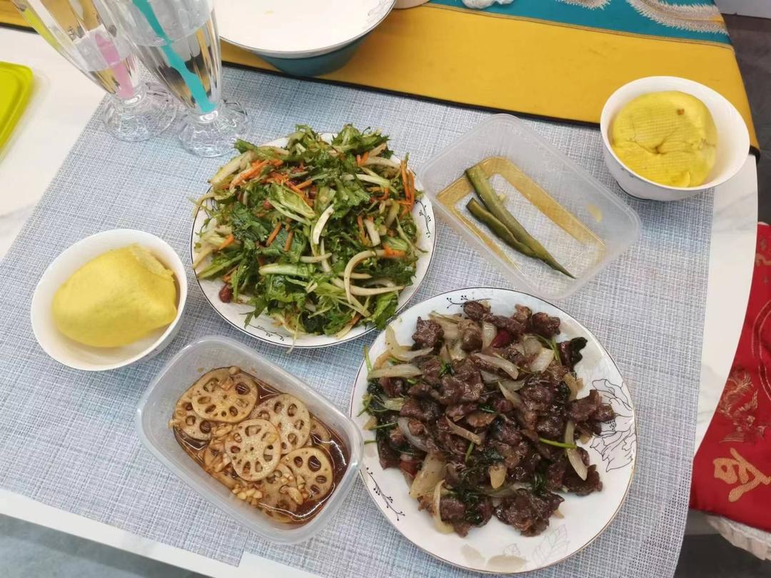 香菜牛肉