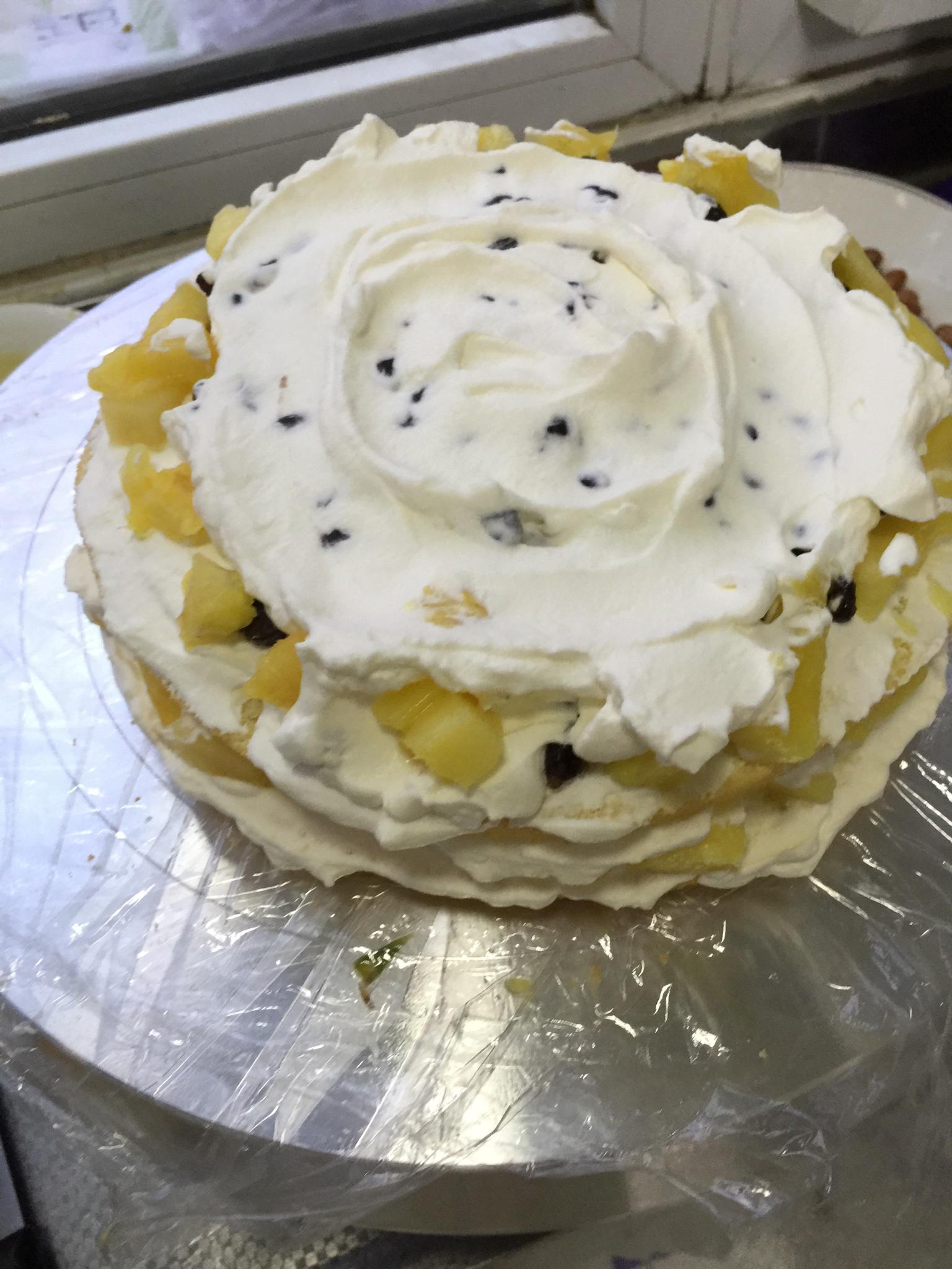 奶油蛋糕 菠萝夹层 年夜蛋糕的做法 步骤4