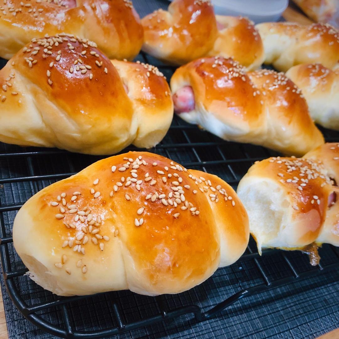 脆皮肠仔包（波兰种）