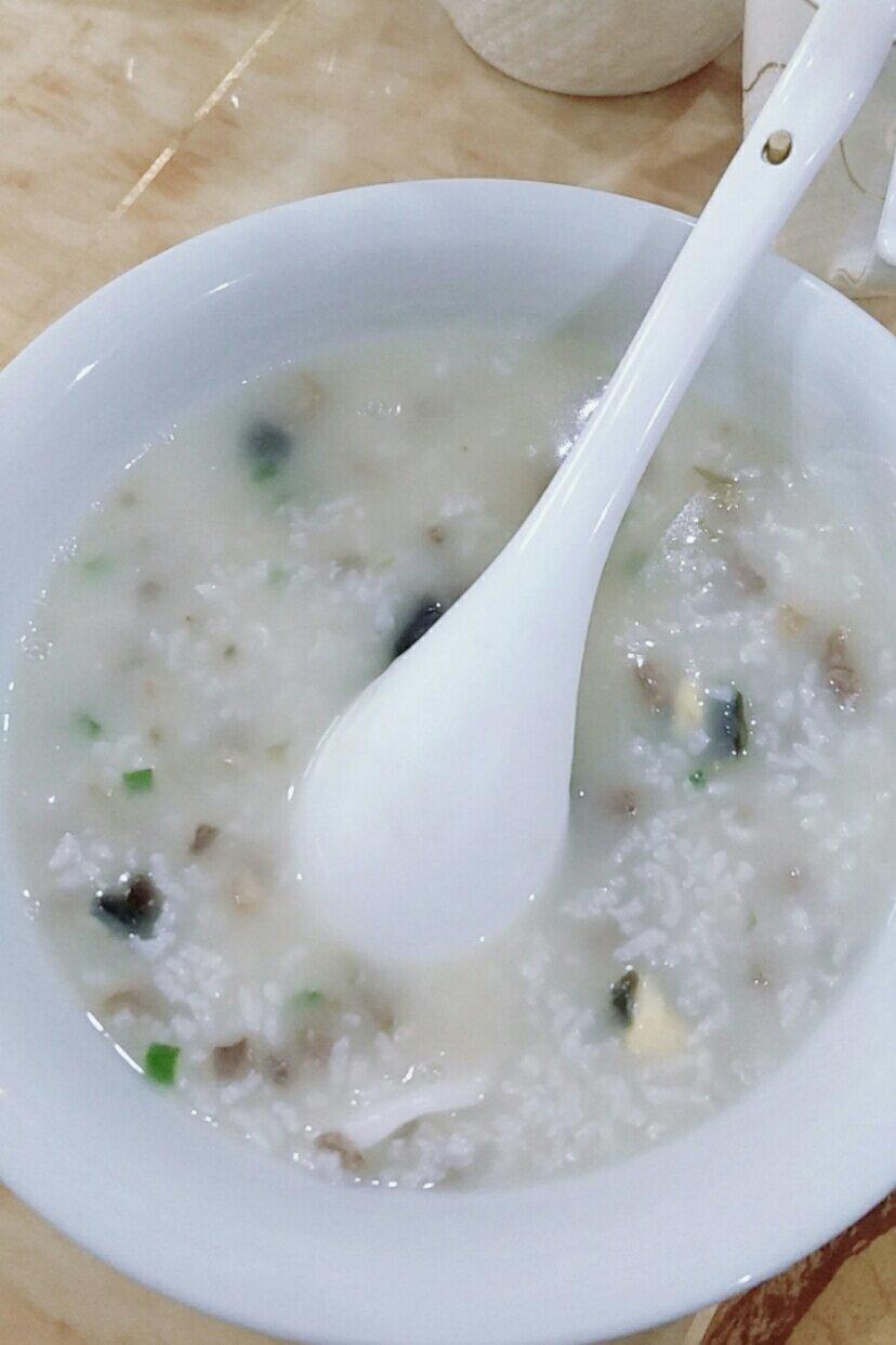 皮蛋瘦肉粥