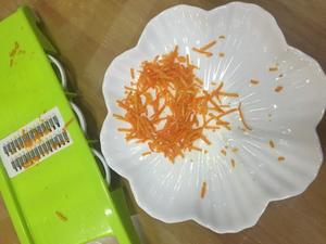 香橙泥戚风蛋糕（8寸）的做法 步骤1