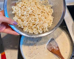 macaroni cheese的做法 步骤4