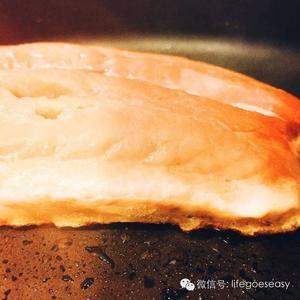 超模廚房｜香煎三文魚配芦笋的做法 步骤5