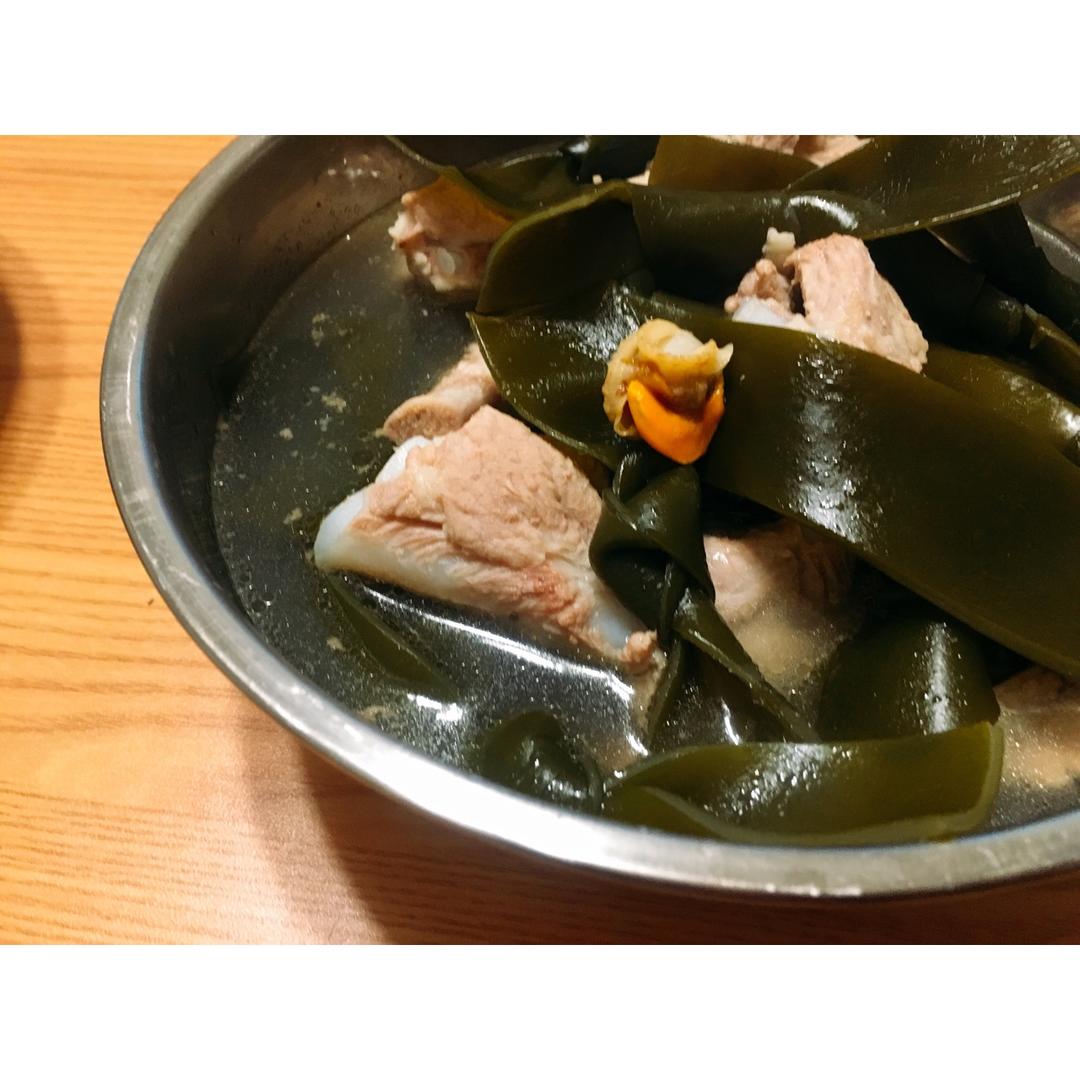 海带排骨汤