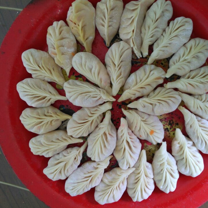 芹菜胡萝卜猪肉水饺