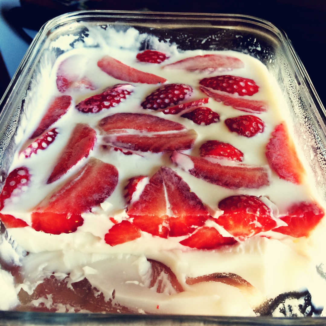 日本大热的草莓牛奶羊羹