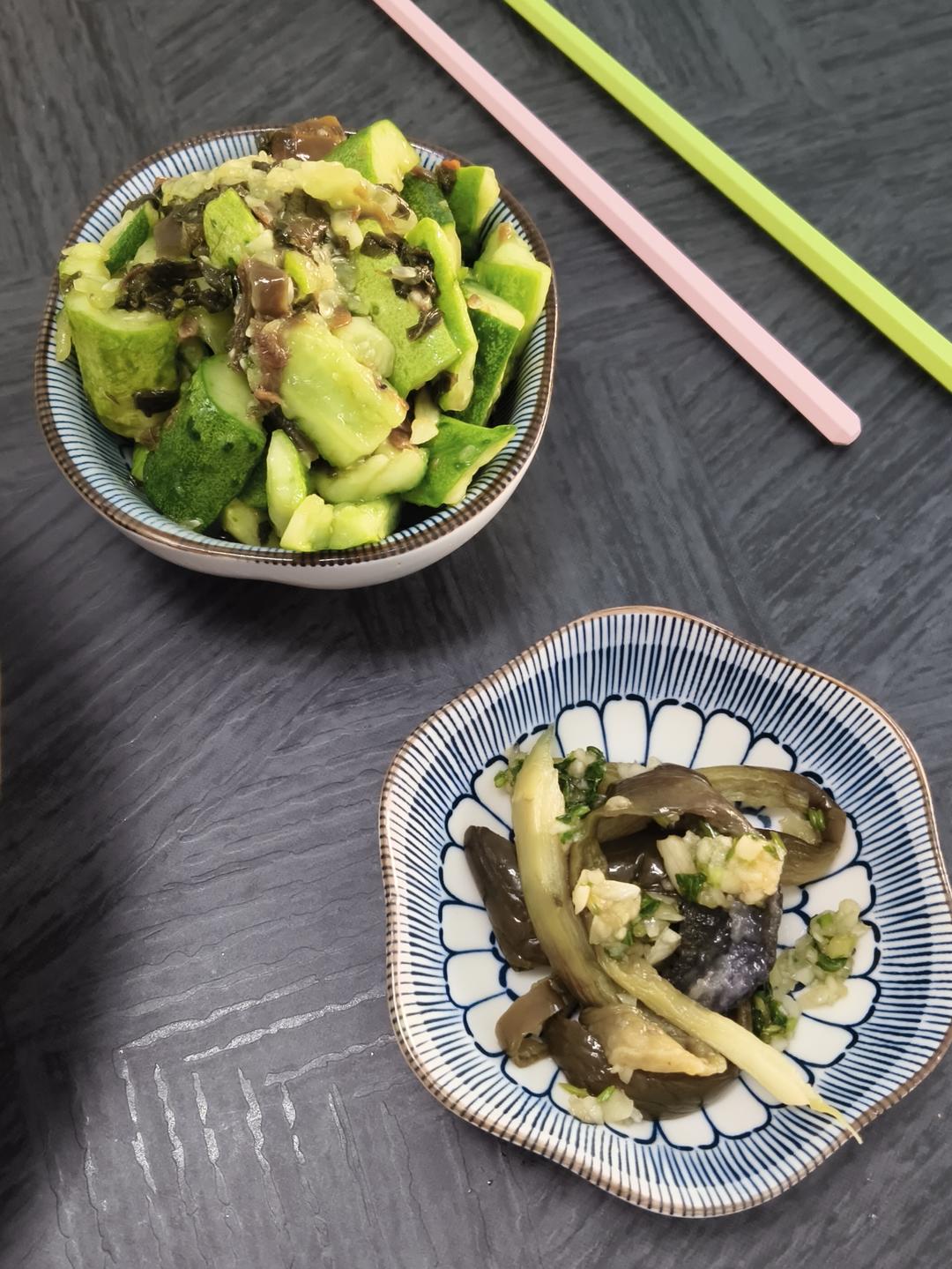 凉拌黄瓜苏子叶