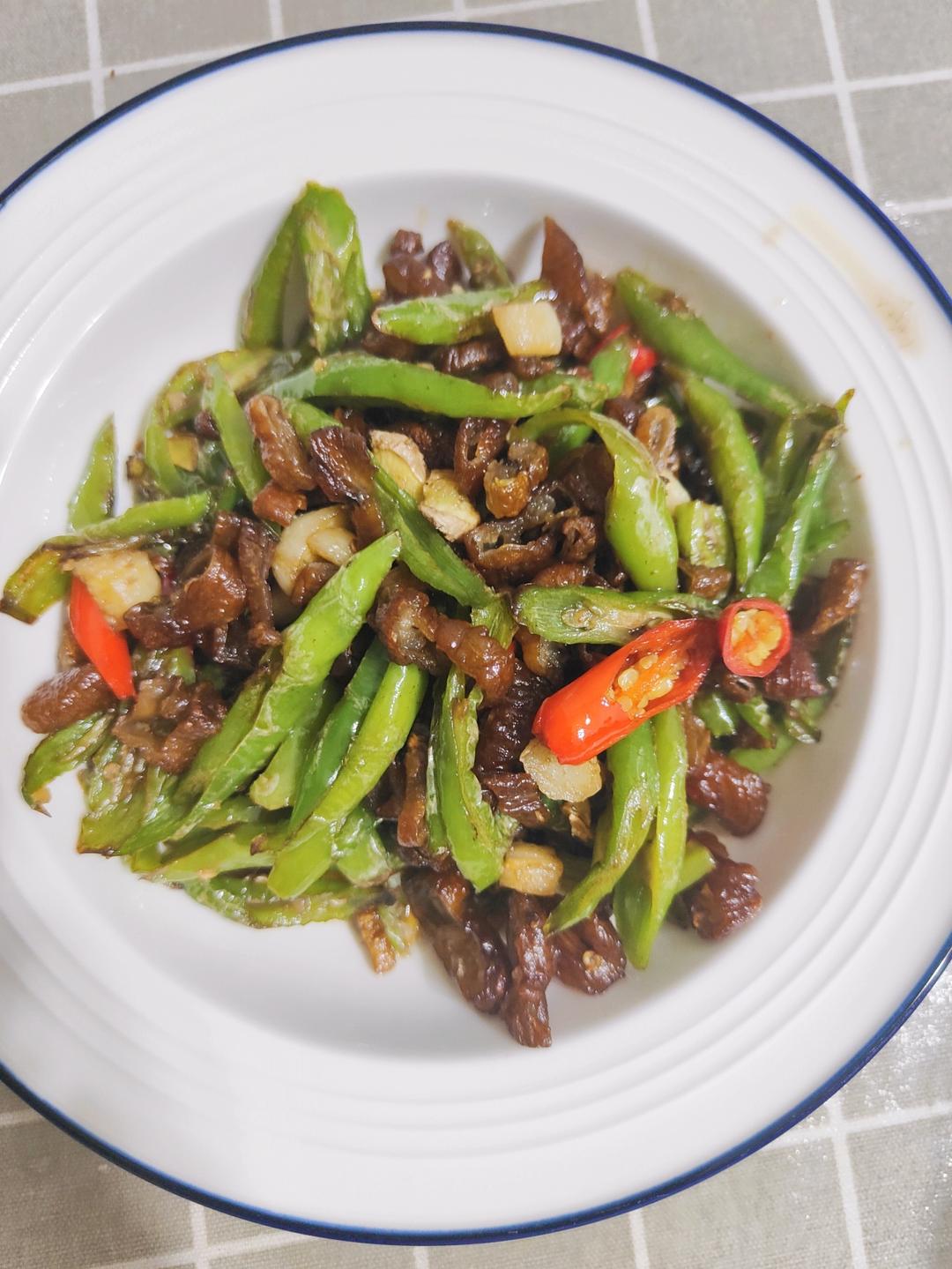 下饭菜:炒腊肠